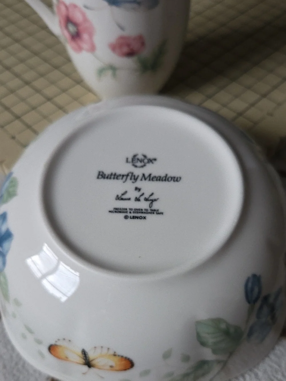 Lenox comes gift